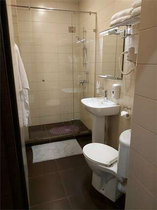 Гостиница ДК Новосибирск Комфорт с двумя раздельными кроватями-4